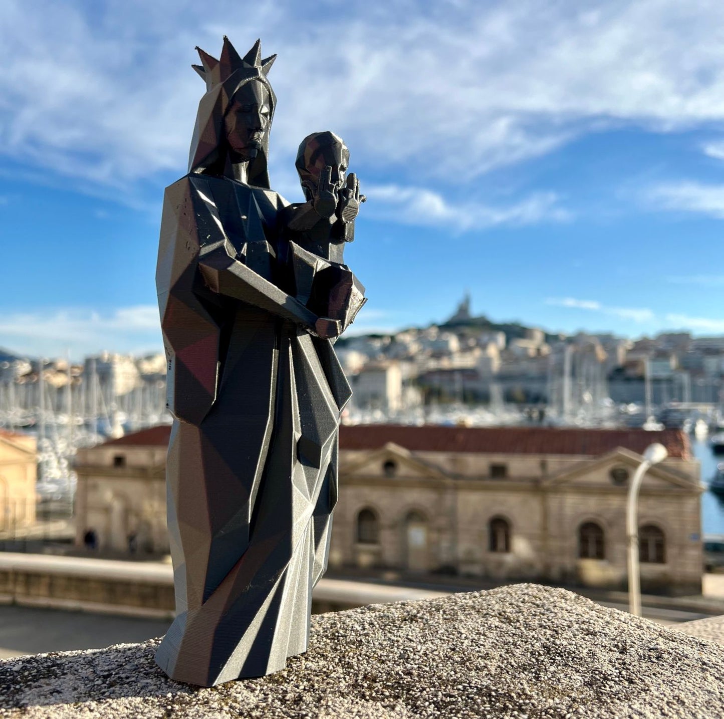 Statue Notre Dame de La Garde vs Jul Origami
