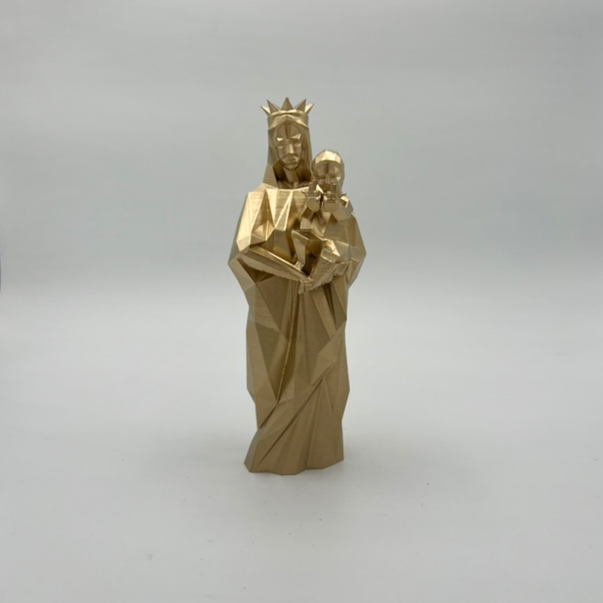Statue Bonne Mère vs Jul Origami